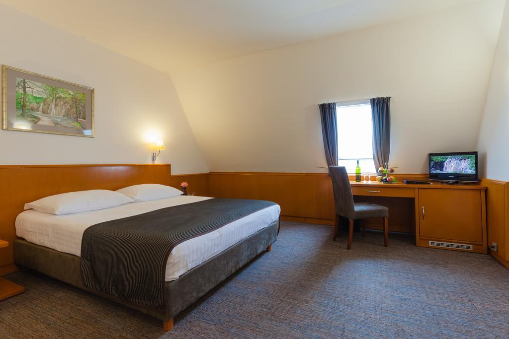 Hotel Grabovac Plitvička Jezera المظهر الخارجي الصورة
